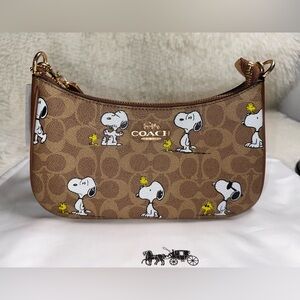 NWT Coach! X Peanuts Teri Shoulder Bag In Signature Canvas